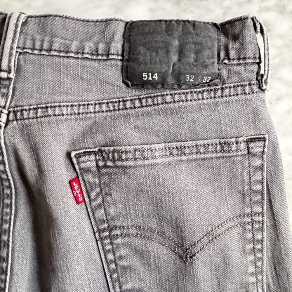 Levi's Mens 514 Straight Fit Jeans in Black Size W32 x L32 (W32xL28.5 Measured) - Picture 4 of 7